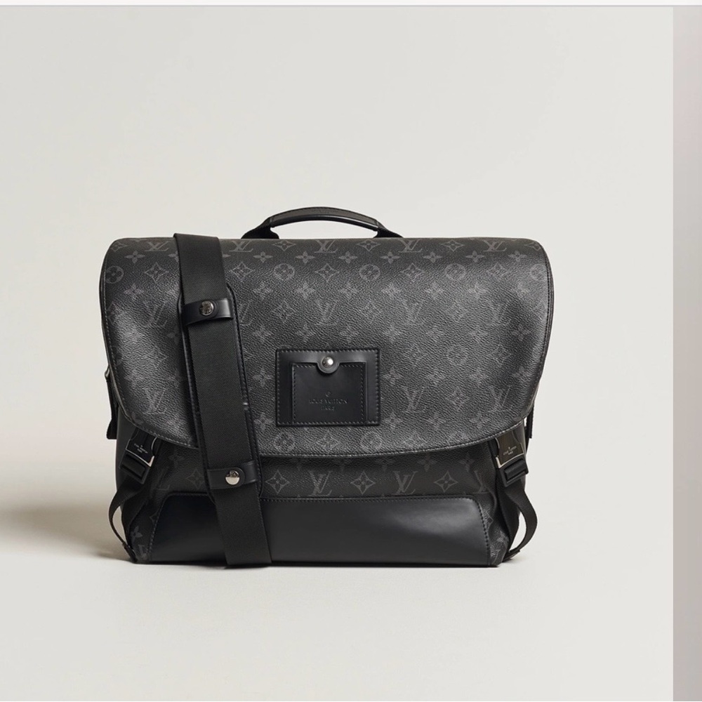 Louis Vuitton Monogram Black Messenger Bag